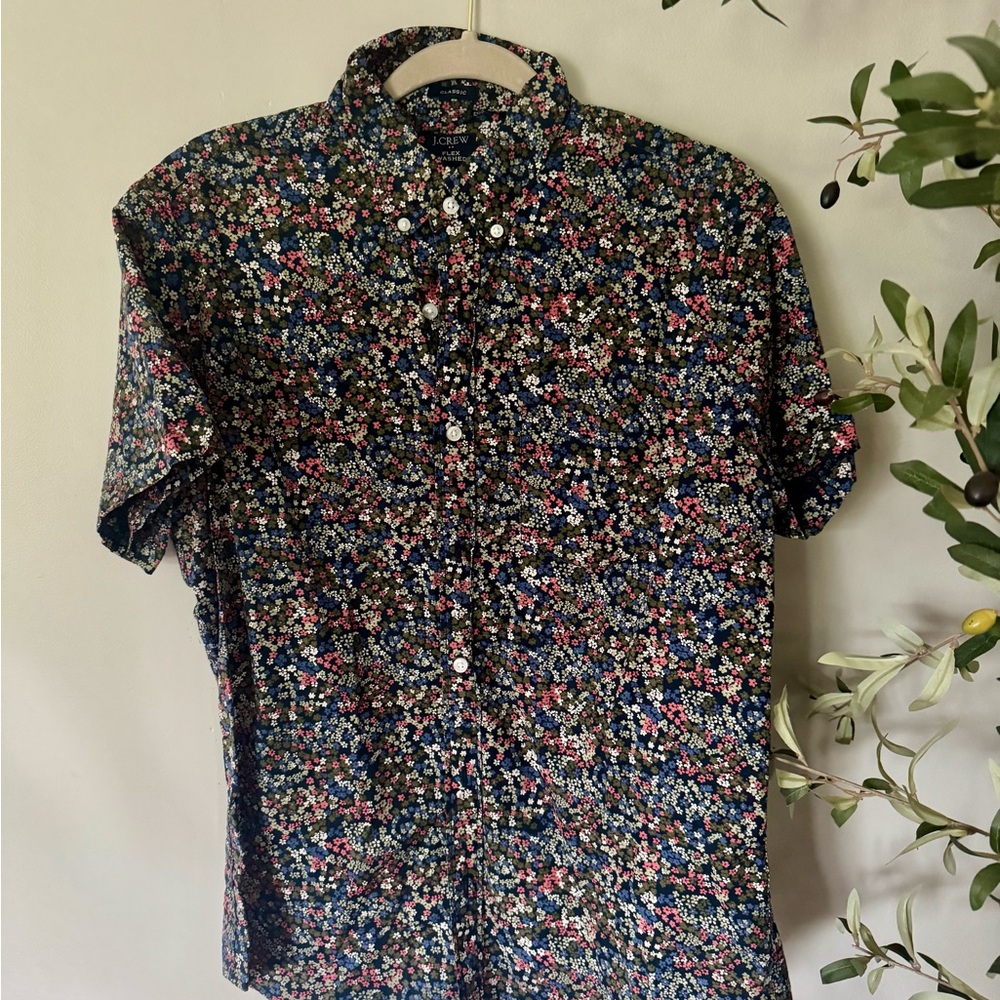 J. Crew Men's Floral Button Down Shirt - Navy and Red